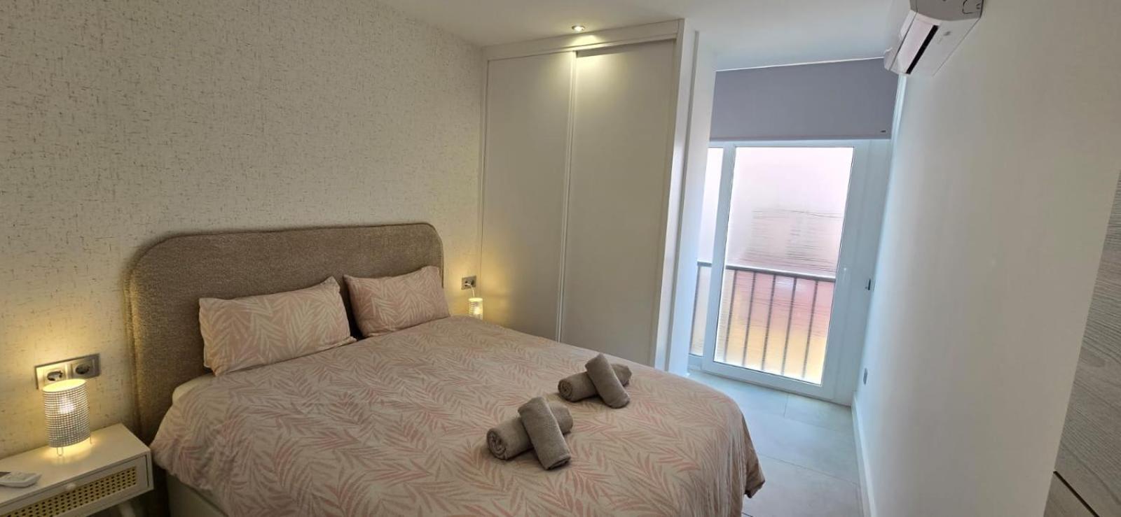 Central & Quite 2Bdr Beachfront Fuengirola Exteriör bild